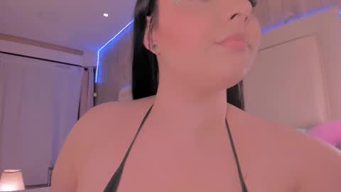 Julieta Vargas online show from February 8, 8:23 pm