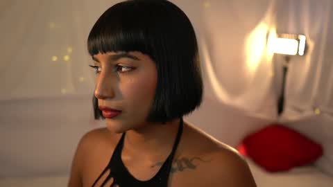 Snapshot of julietawinona chatting on March 9, 8:42 pm julietawinona online show from March 9, 8:42 pm