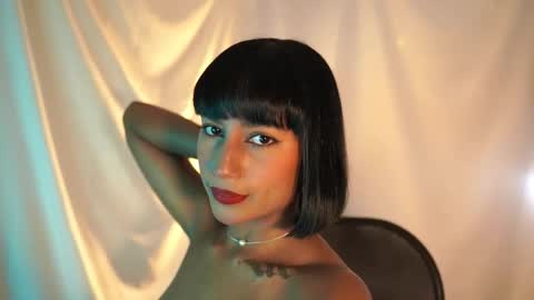 Snapshot of julietawinona chatting on October 25, 8:59 pm julietawinona online show from October 25, 8:59 pm