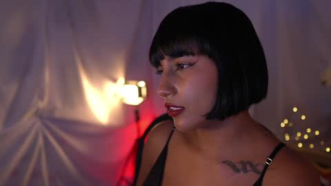 Snapshot of julietawinona chatting on January 9, 10:31 pm julietawinona online show from January 9, 10:31 pm