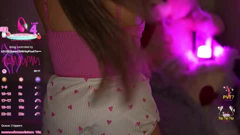 Snapshot of julietdream chatting on October 29, 6:54 pm J U L I E T online show from October 29, 6:54 pm