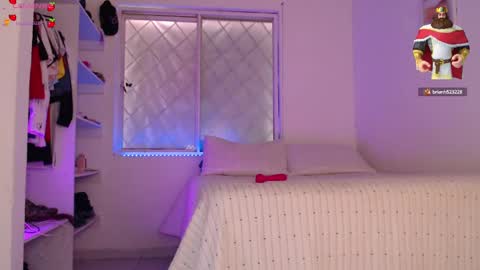 Snapshot of julieth_spencer1 chatting on October 2, 3:17 pm Julieta online show from October 2, 3:17 pm