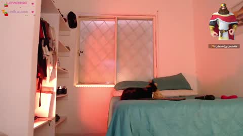 Snapshot of julieth_spencer1 chatting on October 15, 4:20 pm Julieta online show from October 15, 4:20 pm