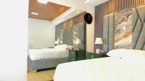 Julieth var online show from October 18, 1:58 pm