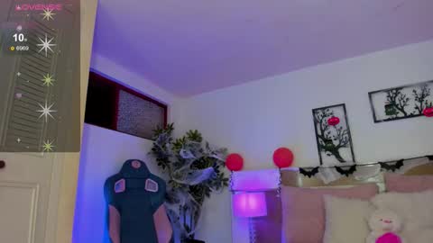 Julietha  online show from October 20, 1:58 pm