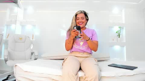 Julietha online show from December 23, 2:35 am