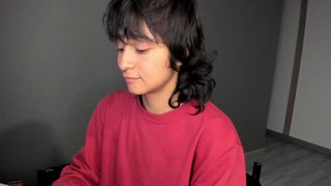 juliethkain online show from December 3, 12:33 am