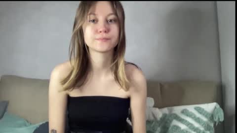 julietsensation online show from January 29, 2:10 pm