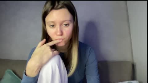 julietsensation online show from February 1, 4:11 pm