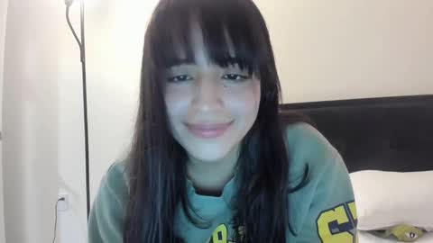 juliette_26 online show from November 12, 1:25 am