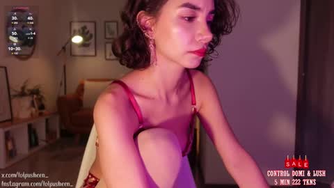 Snapshot of juliette_dee chatting on March 6, 9:20 pm Juliette Dee online show from March 6, 9:20 pm