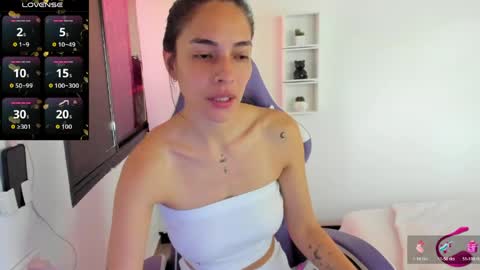 juliette online show from April 4, 3:22 pm