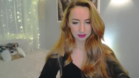 Snapshot of juliettesensual chatting on December 20, 4:25 pm JulietteSensual online show from December 20, 4:25 pm