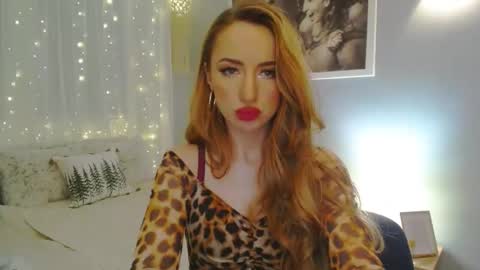 Snapshot of juliettesensual chatting on December 29, 4:19 pm JulietteSensual online show from December 29, 4:19 pm