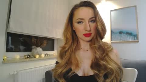 Snapshot of juliettesensual chatting on February 21, 4:59 pm JulietteSensual online show from February 21, 4:59 pm