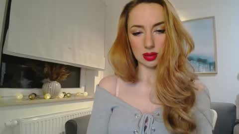 Snapshot of juliettesensual chatting on February 26, 4:27 pm JulietteSensual online show from February 26, 4:27 pm