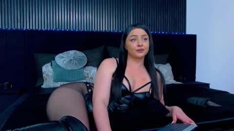 Julia online show from March 13, 1:23 pm