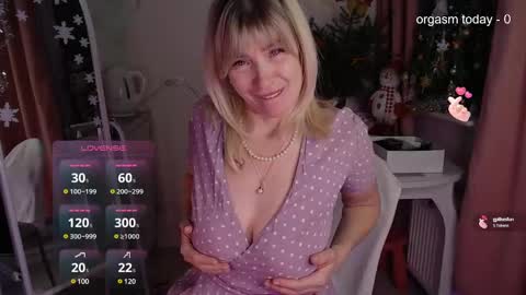 Julia online show from January 7, 5:12 am
