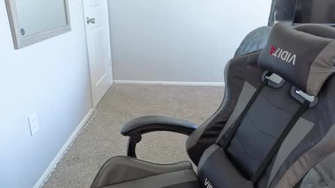 july online show from October 12, 3:03 pm