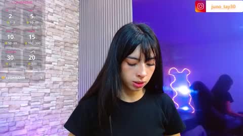 Snapshot of juno_tay chatting on October 27, 11:50 am JUNO online show from October 27, 11:50 am