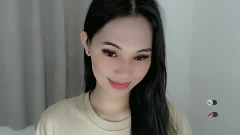 Snapshot of juny_lanyy chatting on December 25, 3:49 pm Julia online show from December 25, 3:49 pm