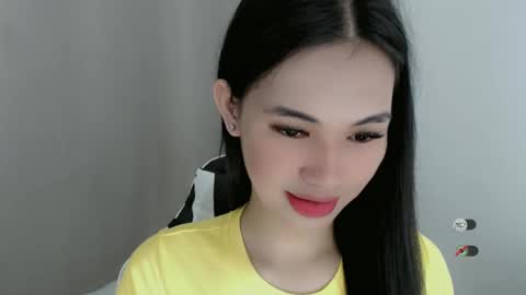 Snapshot of juny_lanyy chatting on January 6, 11:51 am Julia online show from January 6, 11:51 am