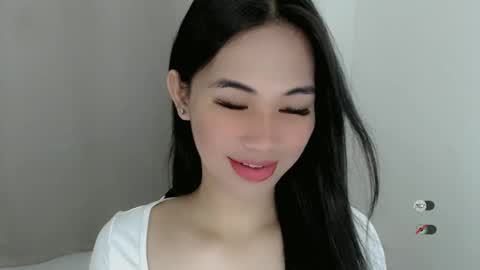 Snapshot of juny_lanyy chatting on January 1, 11:29 pm Julia online show from January 1, 11:29 pm