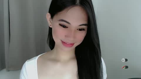 Snapshot of juny_lanyy chatting on February 13, 11:28 am Julia online show from February 13, 11:28 am