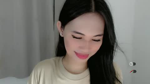 Snapshot of juny_lanyy chatting on December 21, 1:53 pm Julia online show from December 21, 1:53 pm