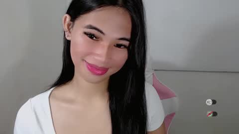 Snapshot of juny_lanyy chatting on February 14, 11:53 pm Julia online show from February 14, 11:53 pm