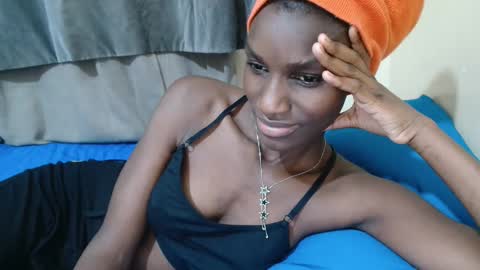 Snapshot of just_ebonee chatting on October 22, 7:08 pm just ebonee online show from October 22, 7:08 pm