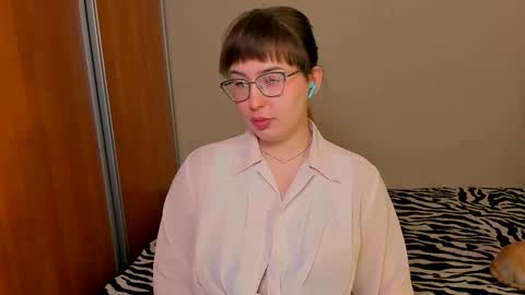 Nika and Mark online show from February 7, 9:51 pm