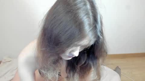 Snapshot of just_jenifer chatting on September 25, 3:16 am Jeni online show from September 25, 3:16 am