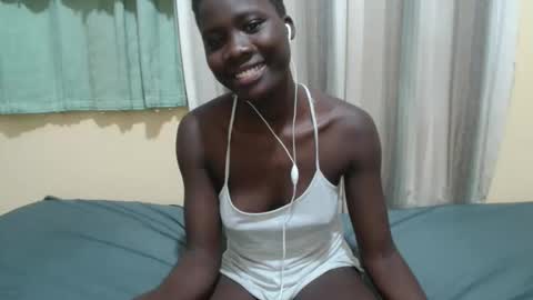 Lyra online show from October 26, 7:09 pm