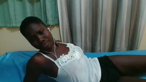 Lyra online show from October 12, 1:13 pm