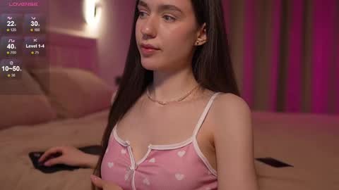 Snapshot of justbarbie_new_ chatting on February 14, 6:29 pm Katarina online show from February 14, 6:29 pm
