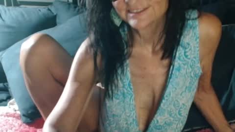 Snapshot of justmebev19591234 chatting on October 23, 10:10 am Bev aka Diamond online show from October 23, 10:10 am