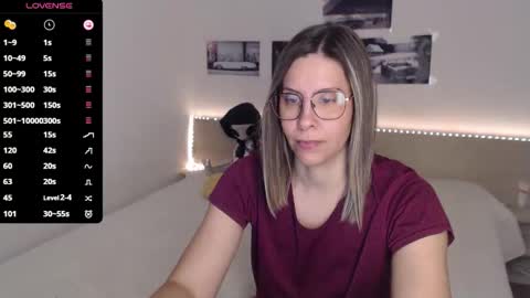 Julie online show from October 24, 4:30 am