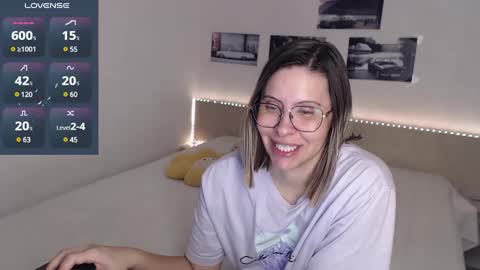 Julie online show from December 20, 5:04 am