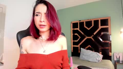 Mia online show from February 28, 2:22 am