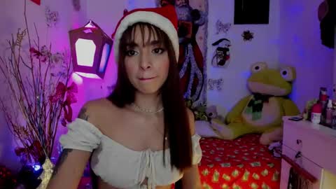 Mia online show from December 15, 1:24 am