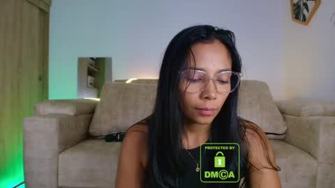 Kayli online show from May 6, 2:37 am