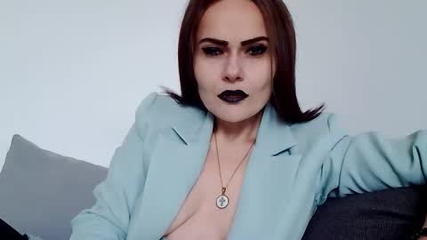 k_queen36 online show from December 18, 11:59 am