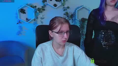 kaela_spell_ online show from June 18, 2:35 am