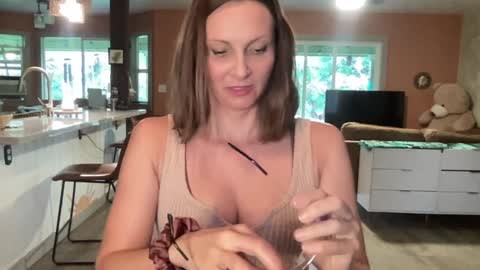 Snapshot of kaileeshy chatting on September 20, 3:49 am Kailee Smile online show from September 20, 3:49 am