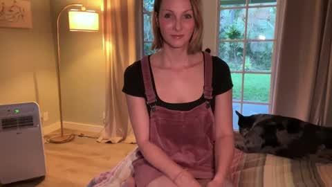 Snapshot of kaileeshy chatting on January 22, 3:52 am Kailee Smile online show from January 22, 3:52 am