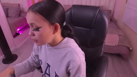 Kailie online show from May 30, 12:19 am