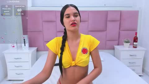 Snapshot of kaily_sweet1 chatting on October 21, 11:25 am kelly online show from October 21, 11:25 am