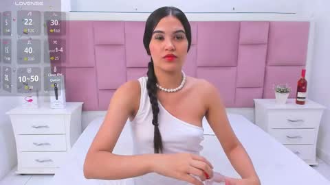 Snapshot of kaily_sweet1 chatting on October 23, 11:27 am kelly online show from October 23, 11:27 am