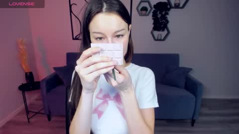 Kaitlyn online show from January 29, 11:41 am